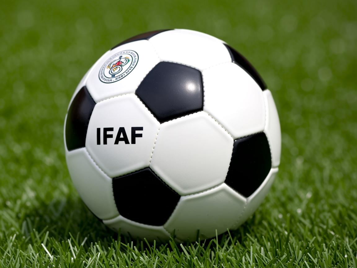 开云体育官网上-曼联边锋积极回撤参与防守反抢，曼联防守反击  第3张